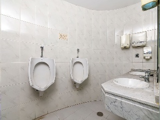 Locales en C/ Eduardo Iglesias, Vigo (Pontevedra) 119