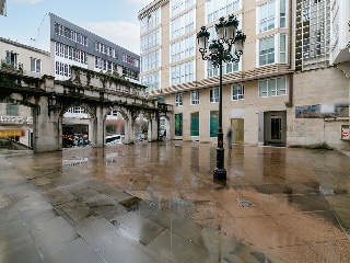 Locales en C/ Eduardo Iglesias, Vigo (Pontevedra) 121