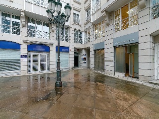 Locales en C/ Eduardo Iglesias, Vigo (Pontevedra) 123