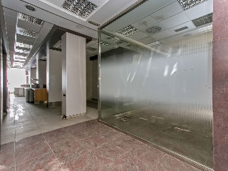 Local comercial en C/ Mossen Jacint Verdagues 41