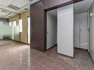 Local comercial en C/ Mossen Jacint Verdagues 49