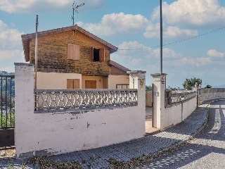 Chalet aislado en C/ Tossa del Mar 30