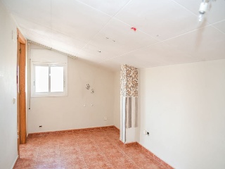 Vivienda en C/ Ripolles - Lliça - 39