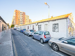 Local en C/ Javea, Alicante 81