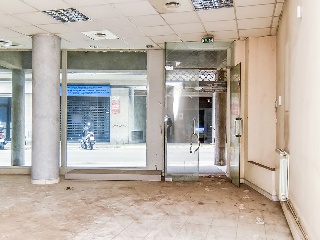 Local comercial en Av Catalunya 41