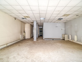 Local comercial en Av Catalunya 61