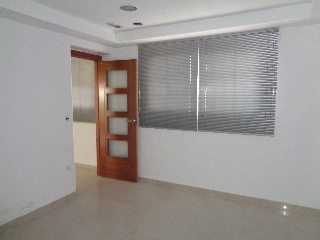 Vivienda y Local en Pz Hispanidad (edif. Chacolines) 21