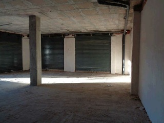 Locales en Ronda Sur 25