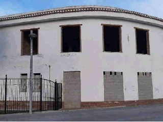 Edificio en C/ Gales, Iznalloz (Granada) 8