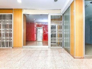 Local en Av Prat de la Riba  31