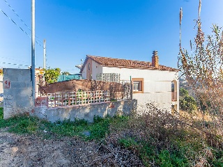 Chalet independiente en C/ Pica D´ Estats 24