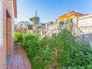 Chalet independiente en C/ Pica D´ Estats 29