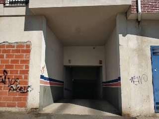 Viviendas, garajes y trasteros en C/ Teruel 10