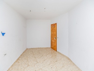 Piso con garaje en la Gangosa 57