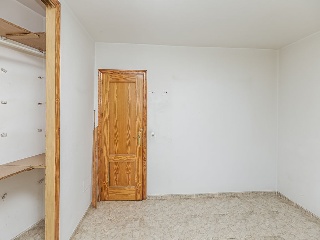 Piso con garaje en la Gangosa 60