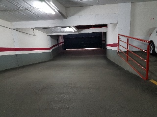 Plazas de Garaje y Trasteros en C/ Sancho Medna 27