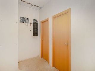 Locales en C/ Menendez Pelayo, Vic 40
