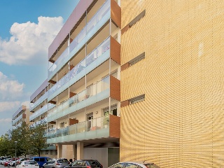 Locales en C/ Menendez Pelayo, Vic 54