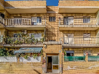 Piso en C/ Saavedra Fajardo 31