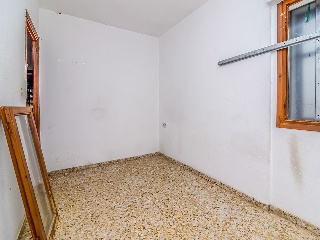 Piso en C/ Saavedra Fajardo 42