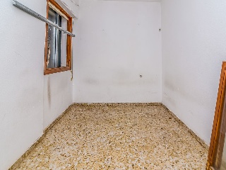 Piso en C/ Saavedra Fajardo 43