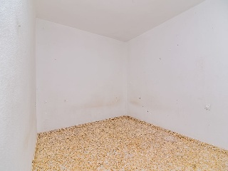 Piso en C/ Saavedra Fajardo 44