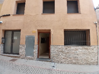 Pisos y local en sótano en C/ Rectoría 22