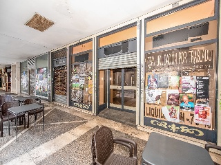 Local en C/ Cánovas del Castillo  62