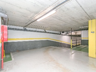 Piso y Garajes en C/ Saragossa, Barcelona 45