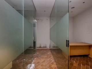 Local en C/ Paris  26