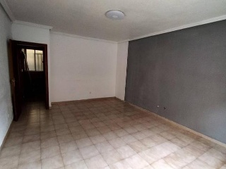 Piso en C/ Narciso Yepes 63