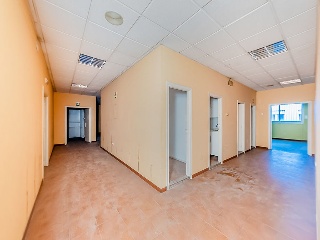 Local en C/ San Pedro de Menzonzo, Santiago de Compostela (Coruña (A))  100