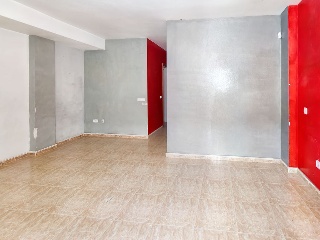 Vivienda adosada en C/ Pintor Saura Mira 52