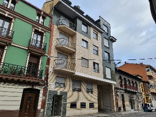 Piso en Av Sama 31