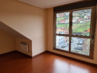 Piso en Av Sama 38