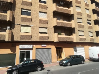 Local en Av Cieza  41