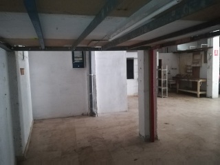 Local en Av Cieza  48