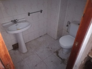 Local en Av Cieza  54