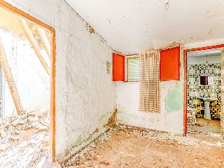 Casa Adosada en C/ Cruces 83