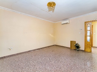 Vivienda adosada en Av Villena  39