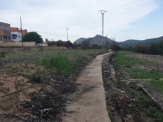 Suelos situados en Canals, Valencia 38
