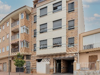 Local comercial en Av de los Jerónimos 56