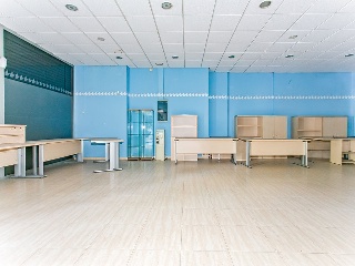 Local comercial en Av Torre de la Vila 49