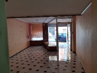 Local comercial en C/ El Camí 35