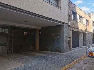 Local destinado a garajes en C/ Miguel Ángel 37