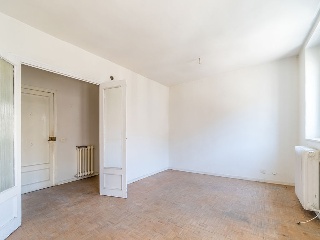 00946-0001 31