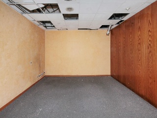 Local comercial en Av Torrente Gornal - El Hospitalet de Llobregat - 41