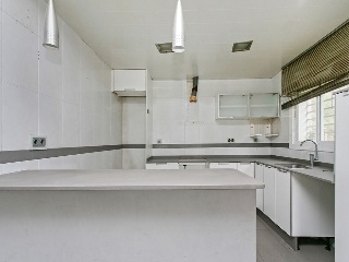 01695-0001 74