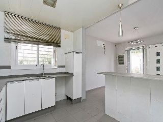 01695-0001 76