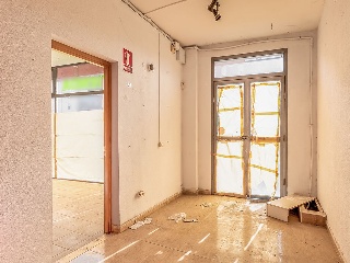 Local en Av de España 77